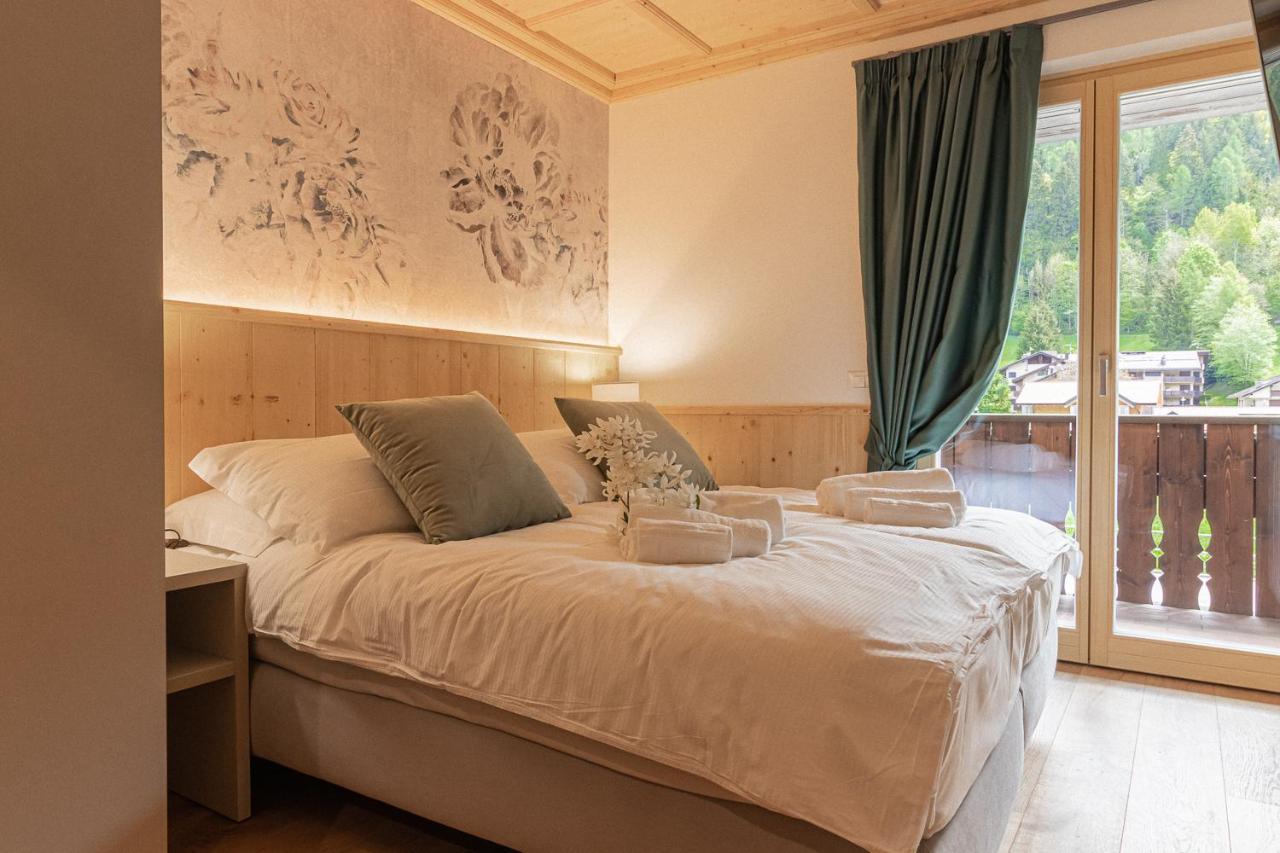 Suite Italy Pinzolo Due Giustino Luaran gambar
