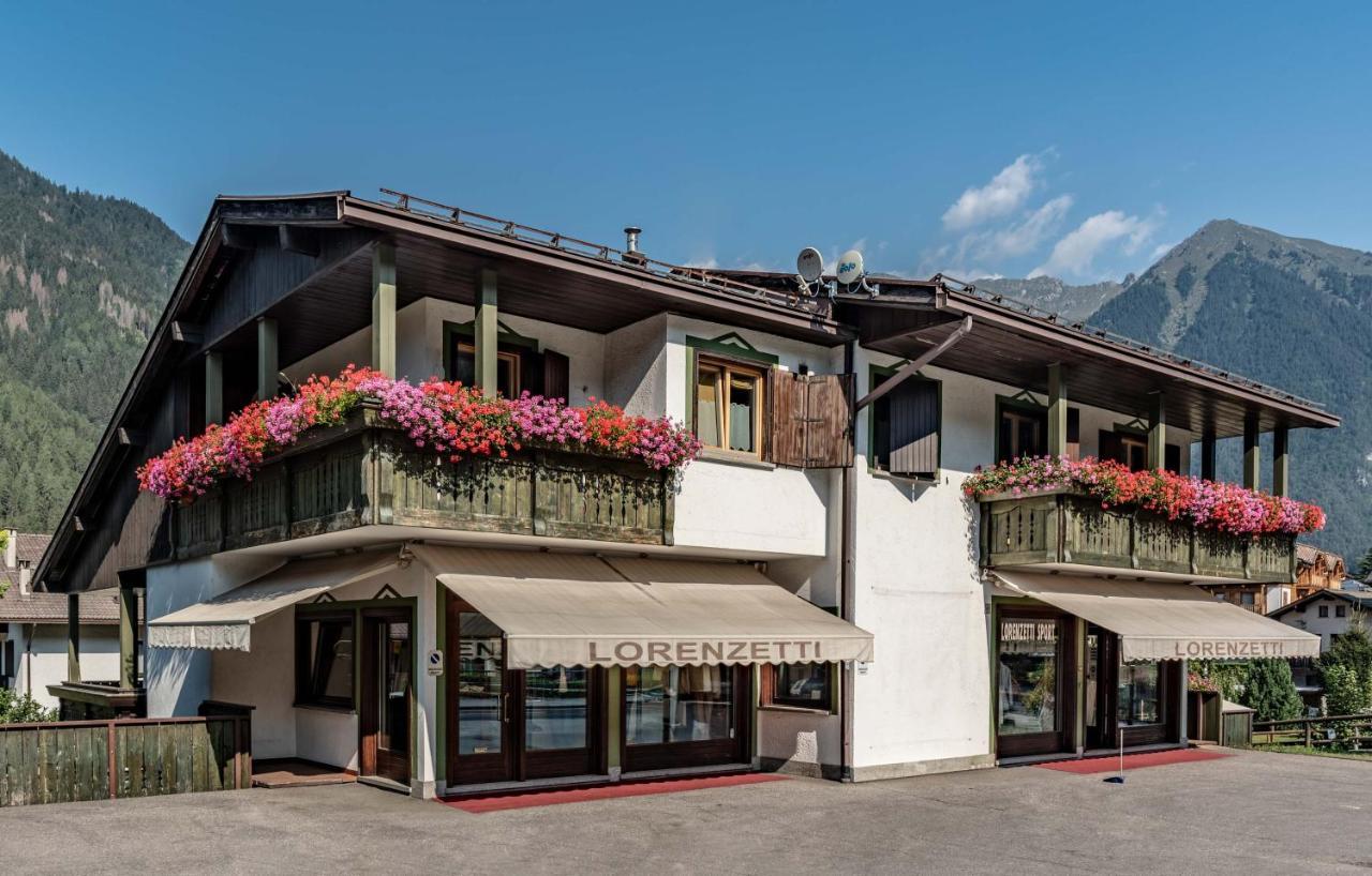 Suite Italy Pinzolo Due Giustino Luaran gambar